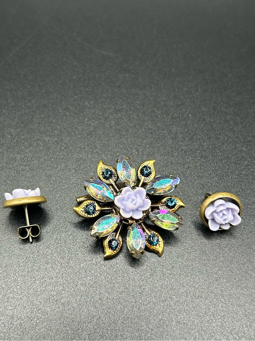 Vintage-Inspired Lavender Flower Brooch and Stud Earring Set- Orna Collection